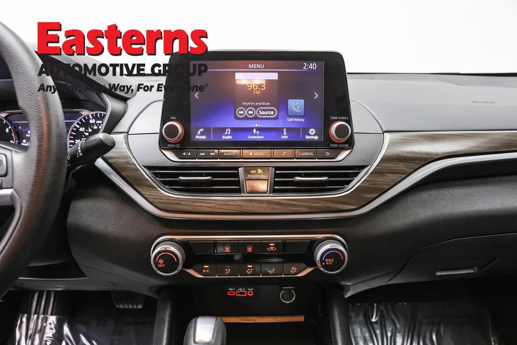 Used 2024 Nissan Altima 2.5 SV FWD image 10