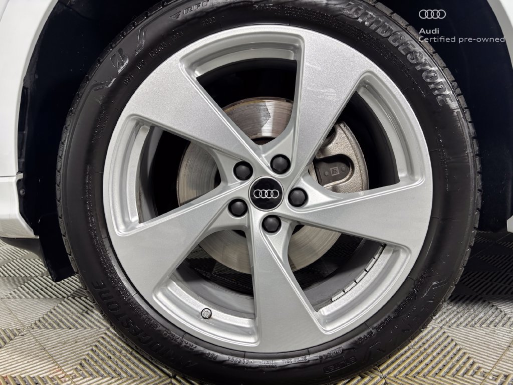Certified 2025 Audi Q5 Premium Plus w/ Premium Plus AWD/4WD image 32