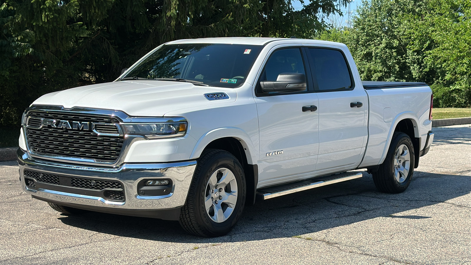 Used 2025 RAM 1500 Big Horn AWD/4WD image 2