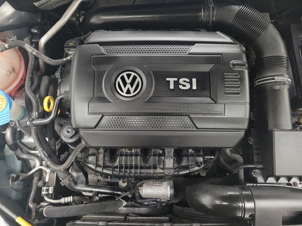 Used 2016 Volkswagen Jetta SEL w/ Lighting Package image 30