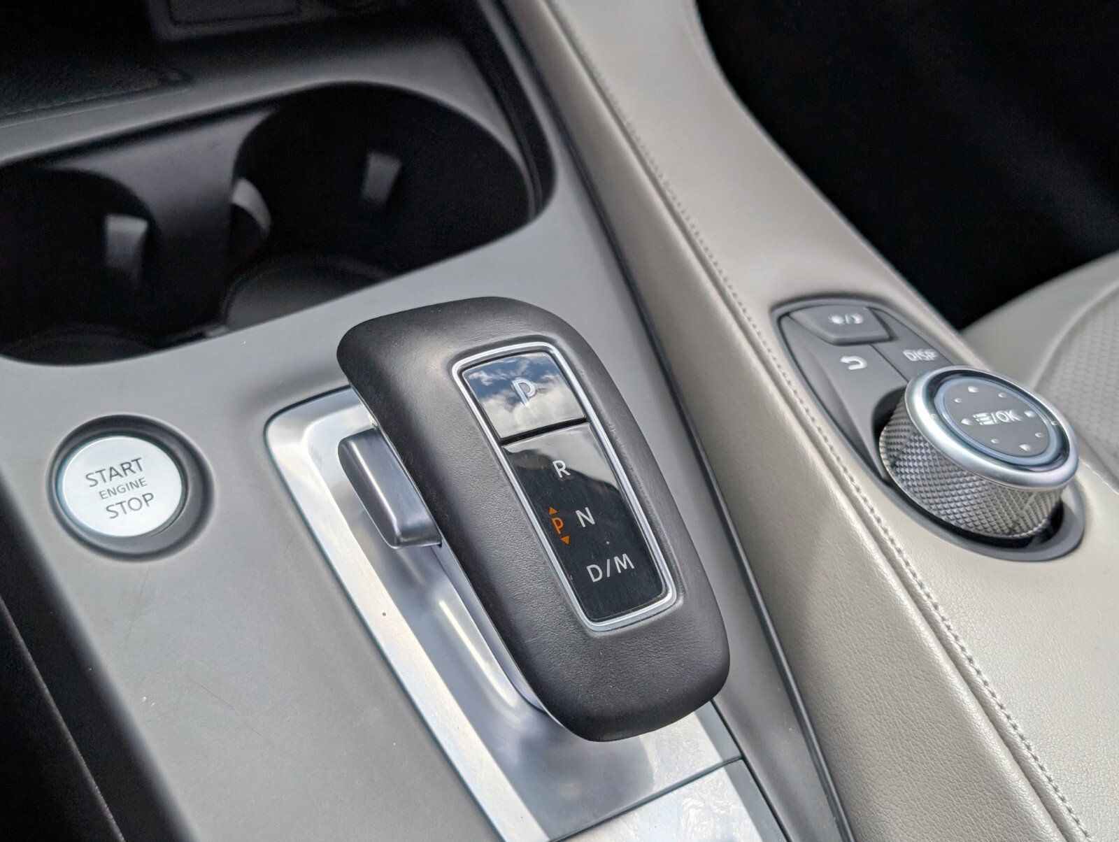 Used 2023 INFINITI QX50 Luxe image 23