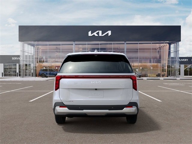 New 2025 Kia Carnival FWD image 5