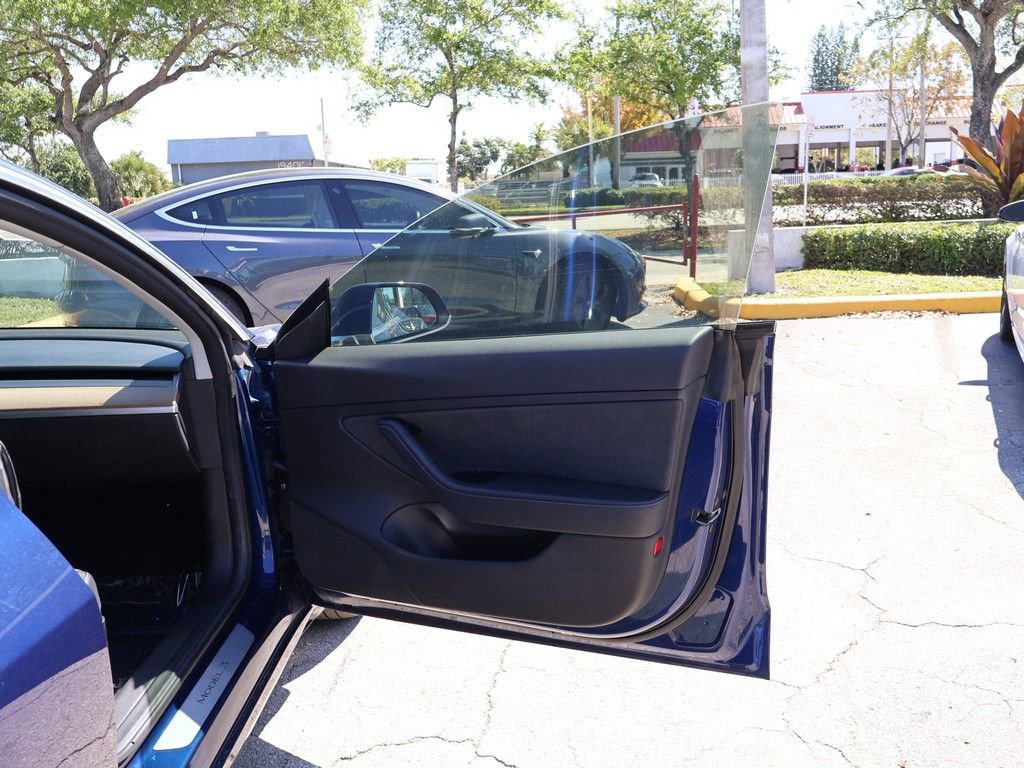 Used 2019 Tesla Model 3 Long Range image 23