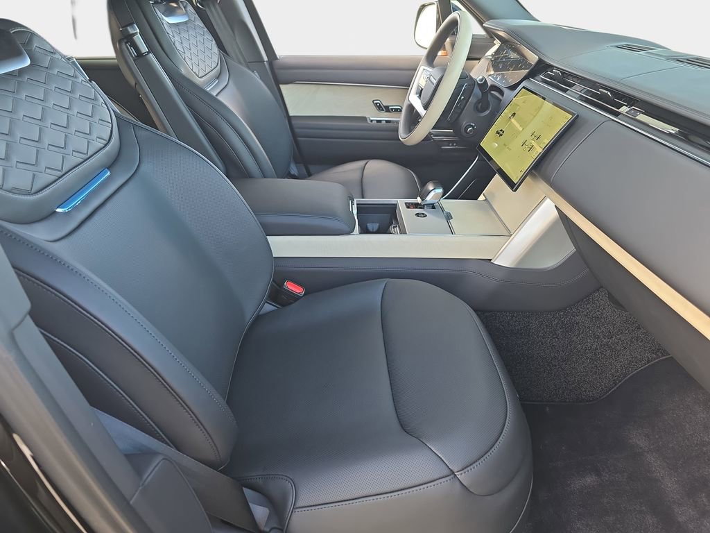 New 2026 Land Rover Range Rover SV image 10