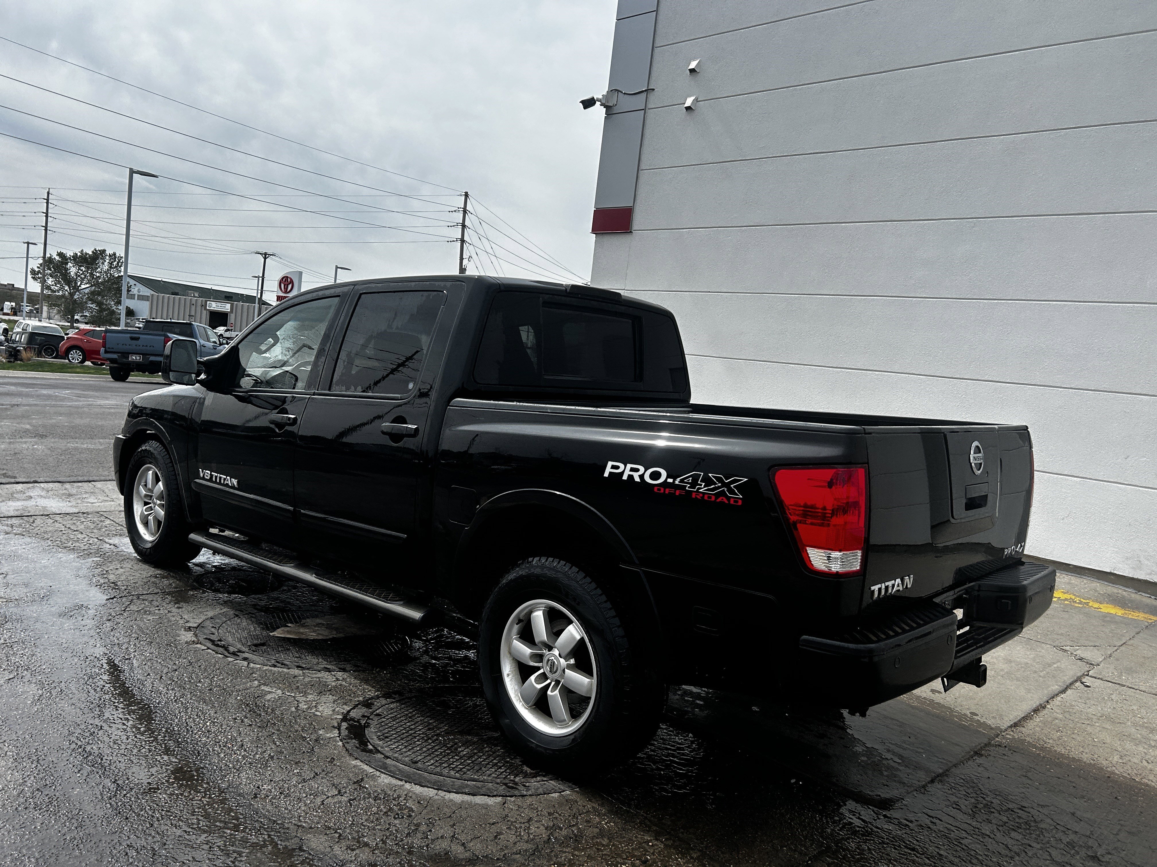Used 2012 Nissan Titan PRO-4X w/ Pro-4x Luxury Pkg AWD/4WD image 3