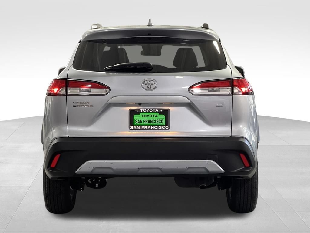 Certified 2023 Toyota Corolla Cross LE FWD image 4