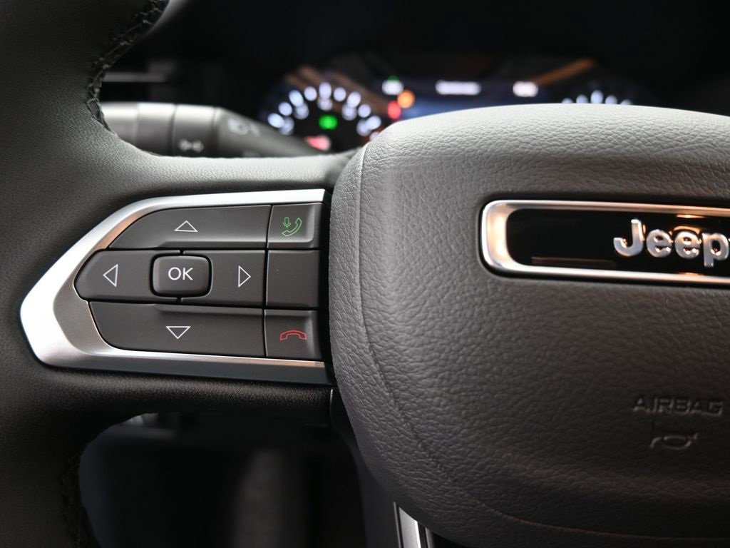 New 2026 Jeep Compass Latitude image 28