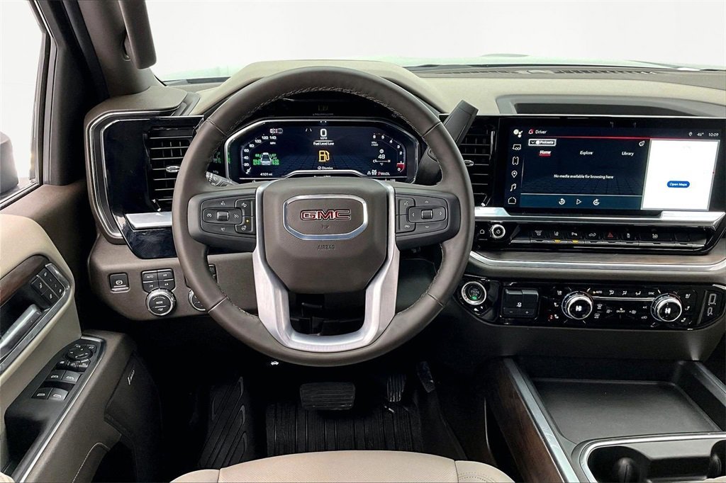 Used 2025 GMC Sierra 3500 SLT w/ SLT Premium Package image 5