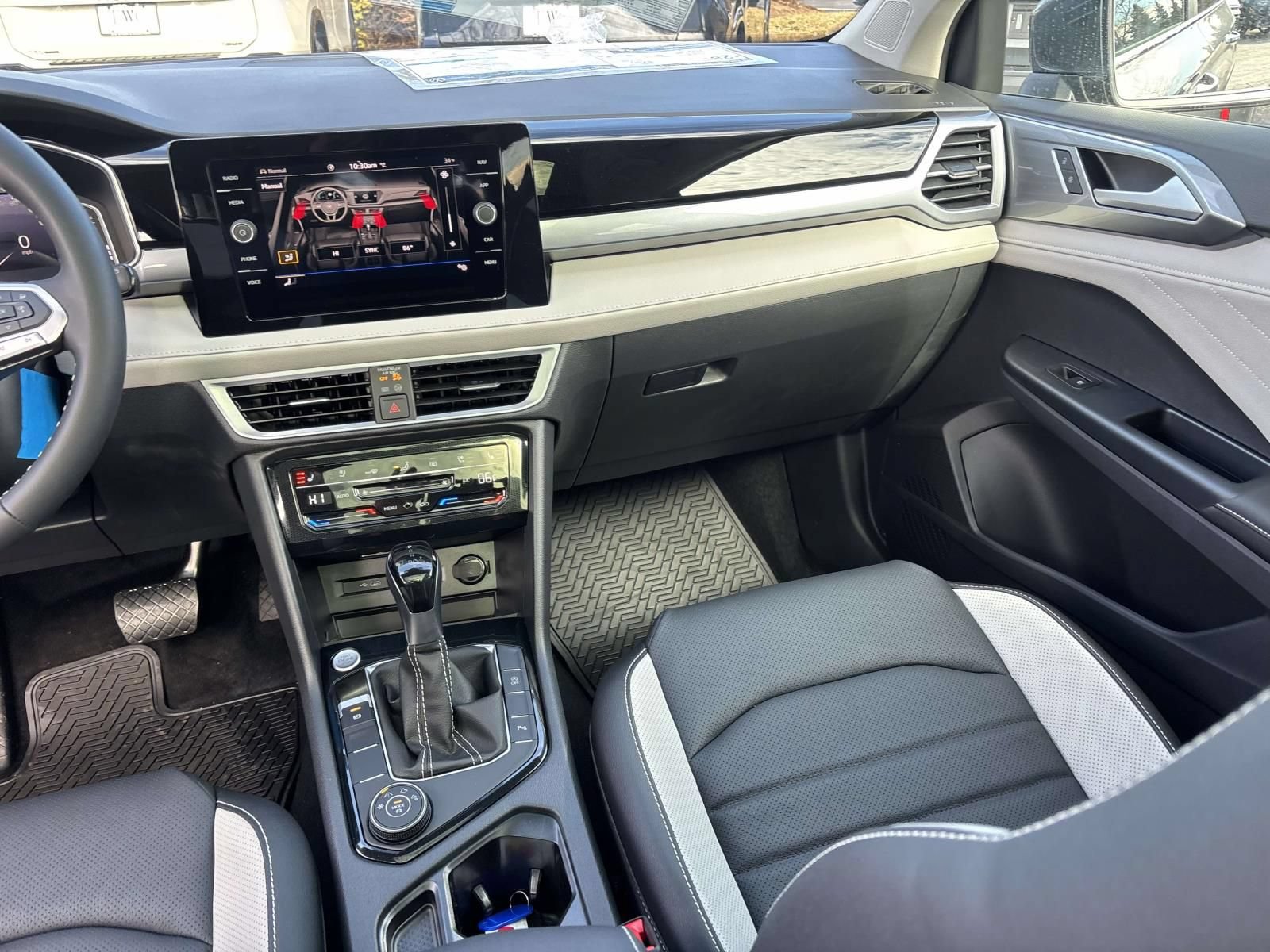New 2026 Volkswagen Taos SEL AWD/4WD image 31