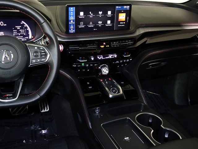 Used 2025 Acura MDX A-Spec image 17