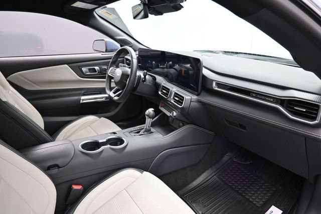 Certified 2025 Ford Mustang GT Premium RWD image 32