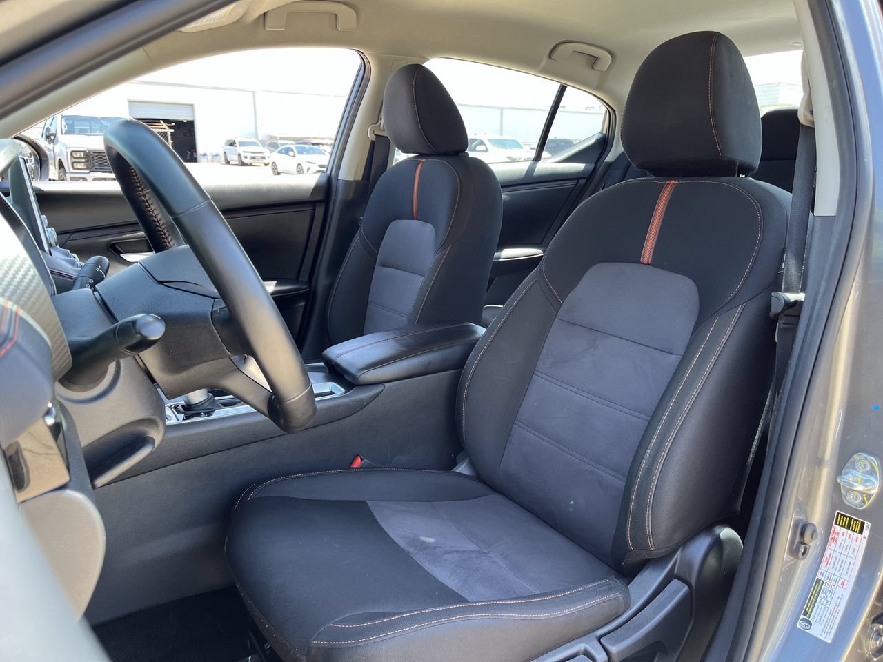 Used 2025 Nissan Sentra SR FWD image 22