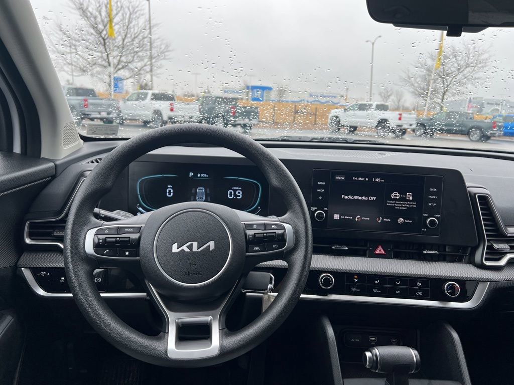 Used 2025 Kia Sportage LX image 25