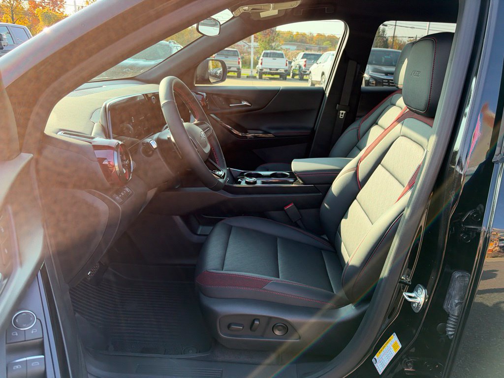 New 2027 Chevrolet Equinox RS w/ LPO, Floor Liner Package AWD/4WD image 19