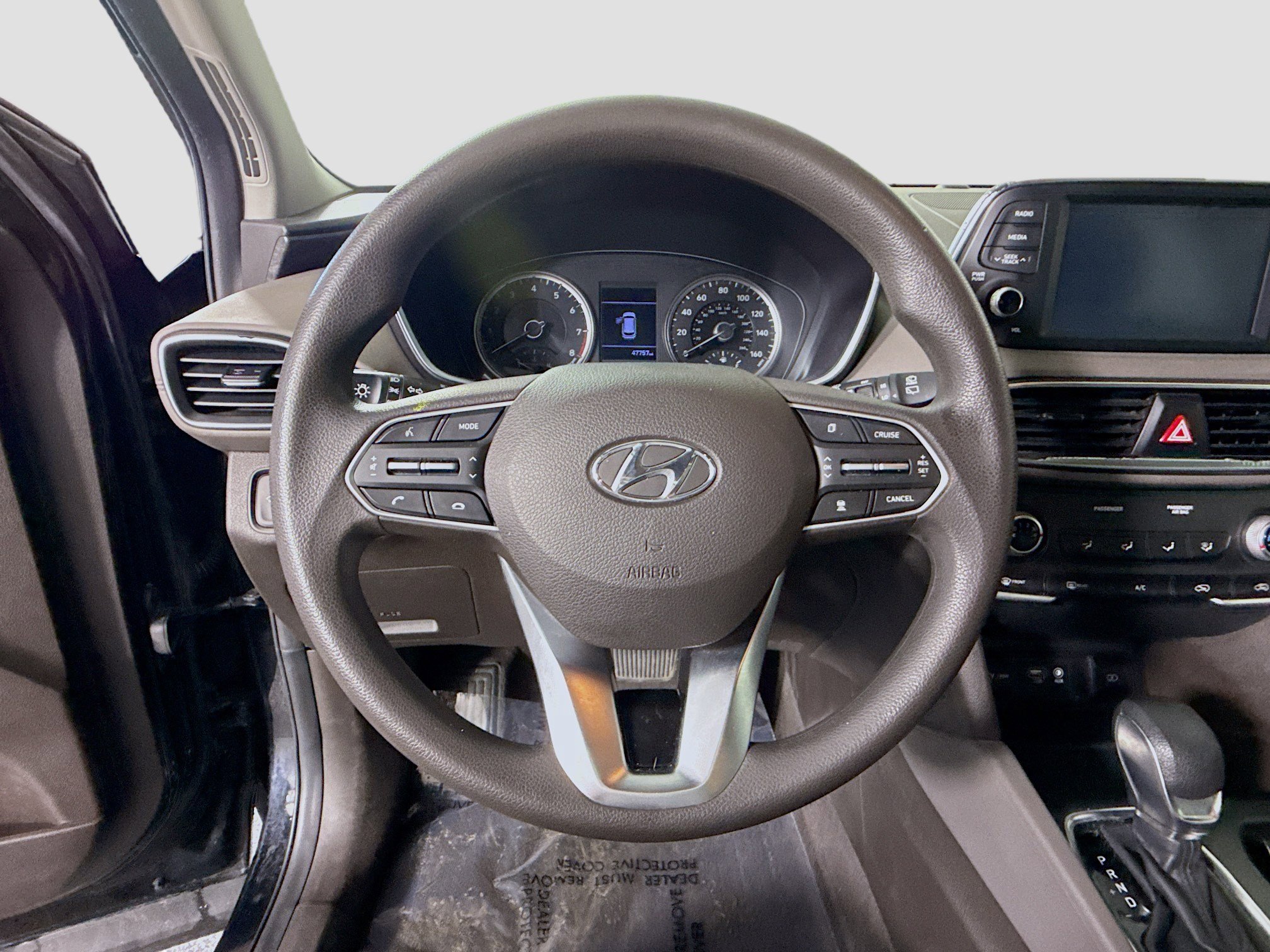 Used 2020 Hyundai Santa Fe SE image 13