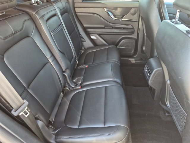 Used 2024 Lincoln Corsair AWD image 30