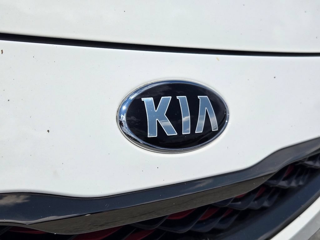 Certified 2021 Kia Forte GT-Line FWD image 5
