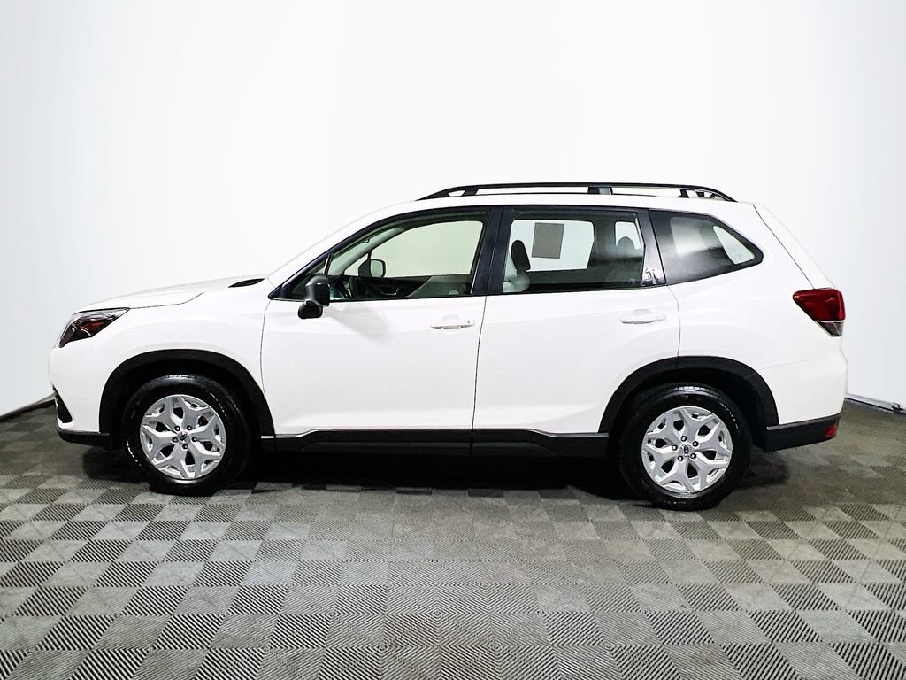 Used 2024 Subaru Forester AWD/4WD image 4