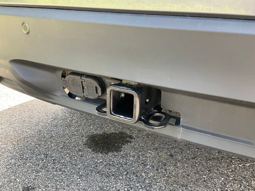 Certified 2022 Ford Explorer XLT w/ Class IV Trailer Tow Package AWD/4WD image 22