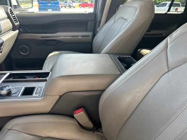 Used 2019 Ford Expedition Max Limited RWD image 17