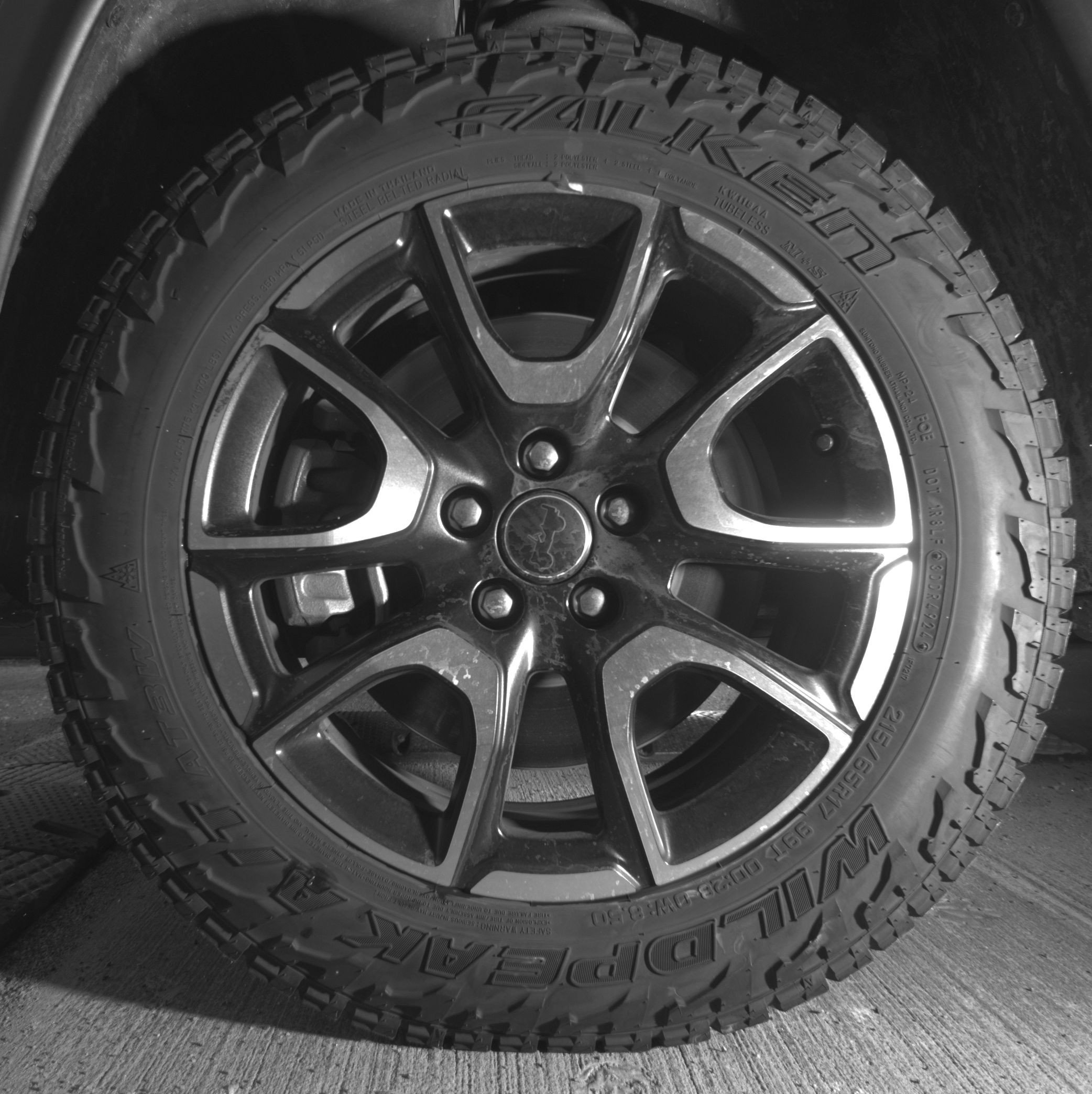 Used 2025 Jeep Compass Trailhawk AWD/4WD image 12