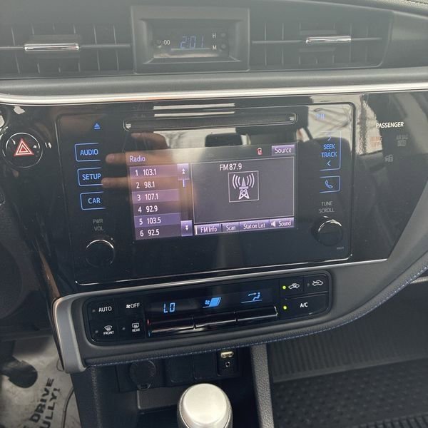 Used 2017 Toyota Corolla SE w/ Body Protection Package image 9