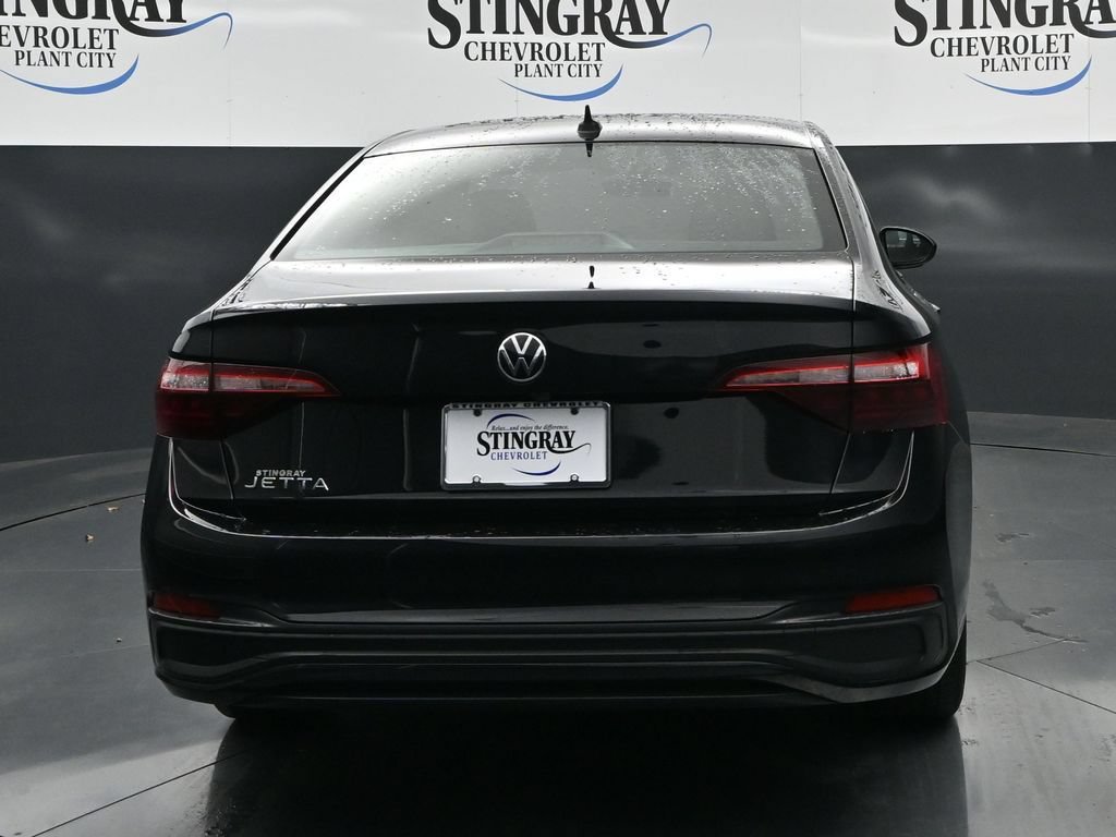 Used 2023 Volkswagen Jetta Sport FWD image 6