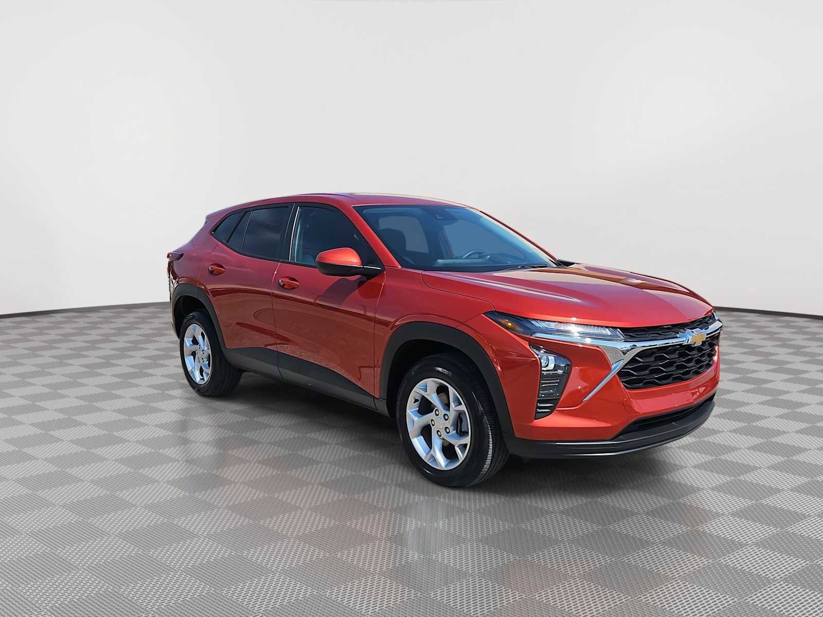 Certified 2024 Chevrolet Trax LS w/ LS Convenience Package image 2