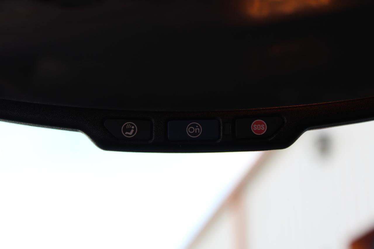 Used 2021 Chevrolet Trax LT w/ LT Convenience Package image 34