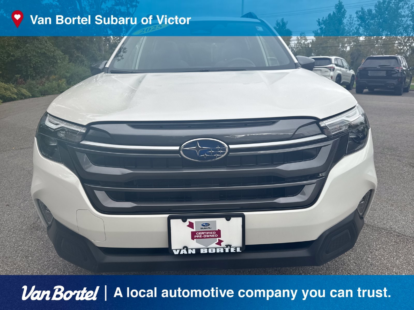 Used 2025 Subaru Forester Premium AWD/4WD image 2