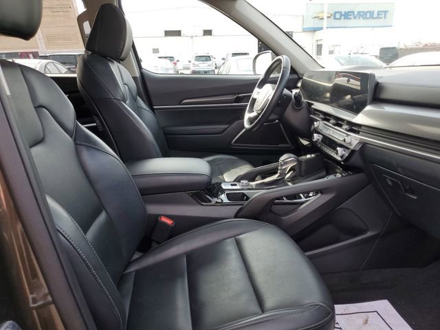 Used 2025 Kia Telluride S FWD image 29
