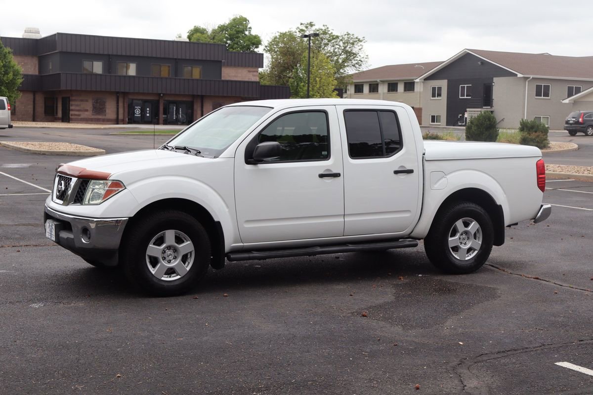 Used 2006 Nissan Frontier SE w/ (P01) Power Pkg AWD/4WD image 10