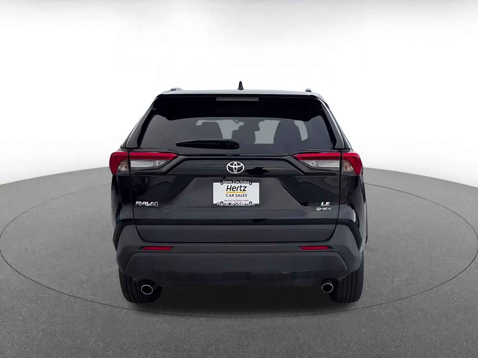Used 2025 Toyota RAV4 LE image 12