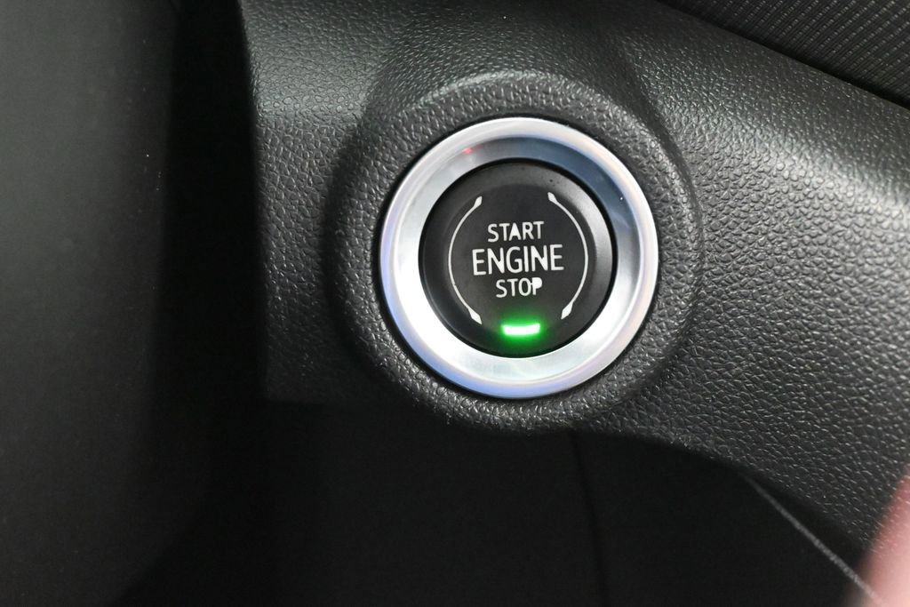 Used 2021 Chevrolet TrailBlazer RS w/ Sun and Liftgate Package FWD image 31