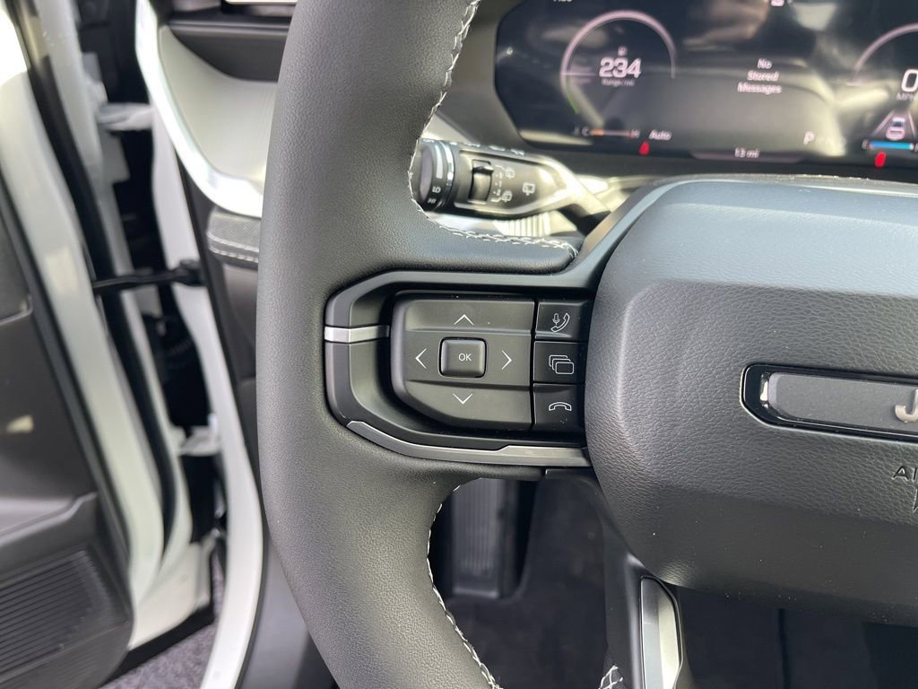 New 2026 Jeep Cherokee Laredo image 15