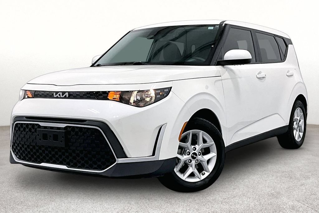 Used 2023 Kia Soul S FWD image 14