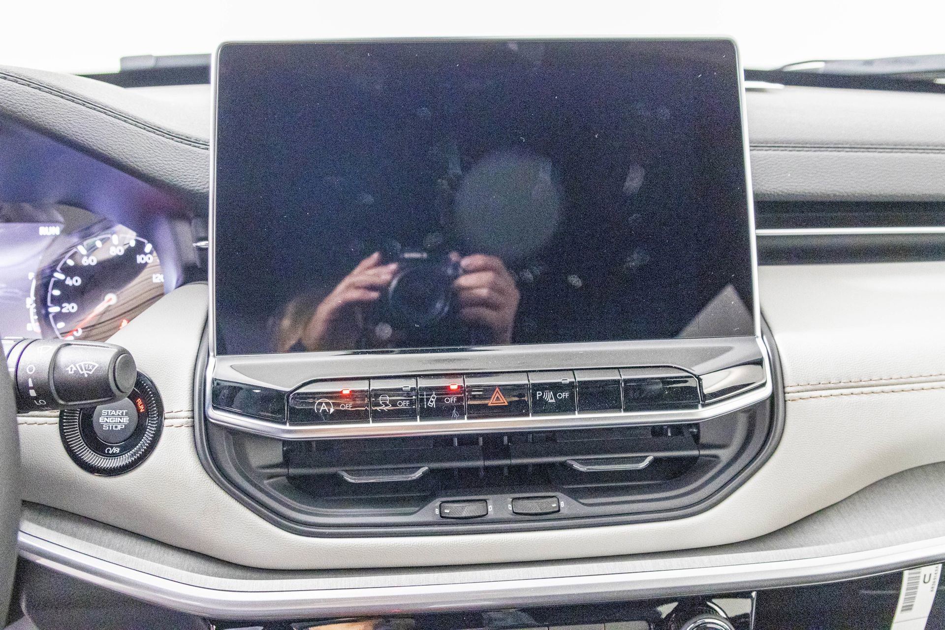 New 2026 Jeep Compass Limited image 22