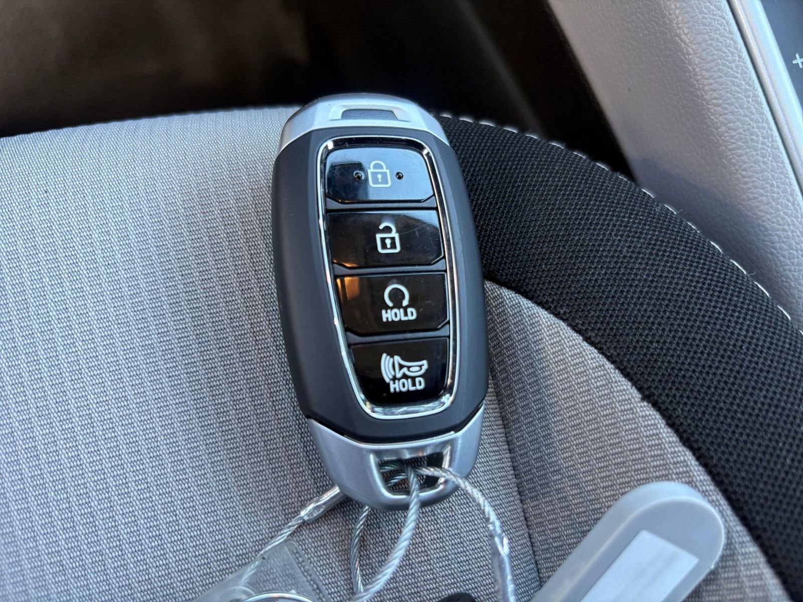 Used 2025 Hyundai Venue SEL image 23