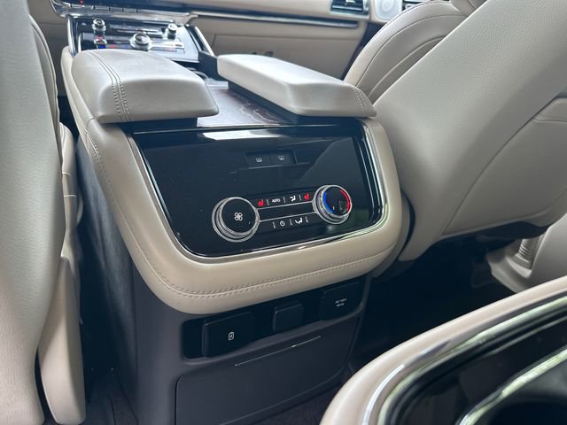 Certified 2020 Lincoln Navigator Reserve w/ Equipment Group 208A Reserve AWD/4WD image 23