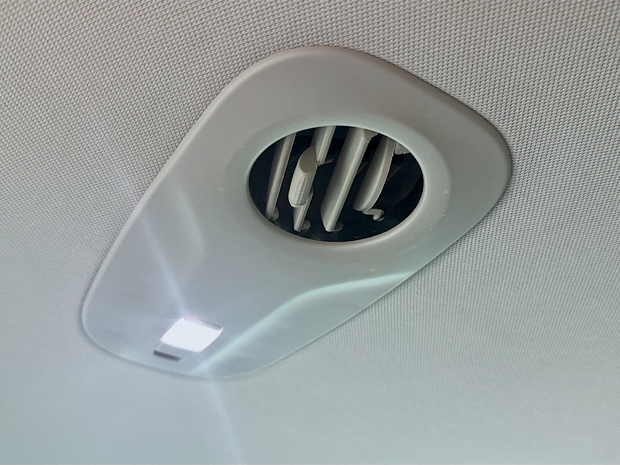 Used 2023 Chrysler Pacifica Touring-L image 25