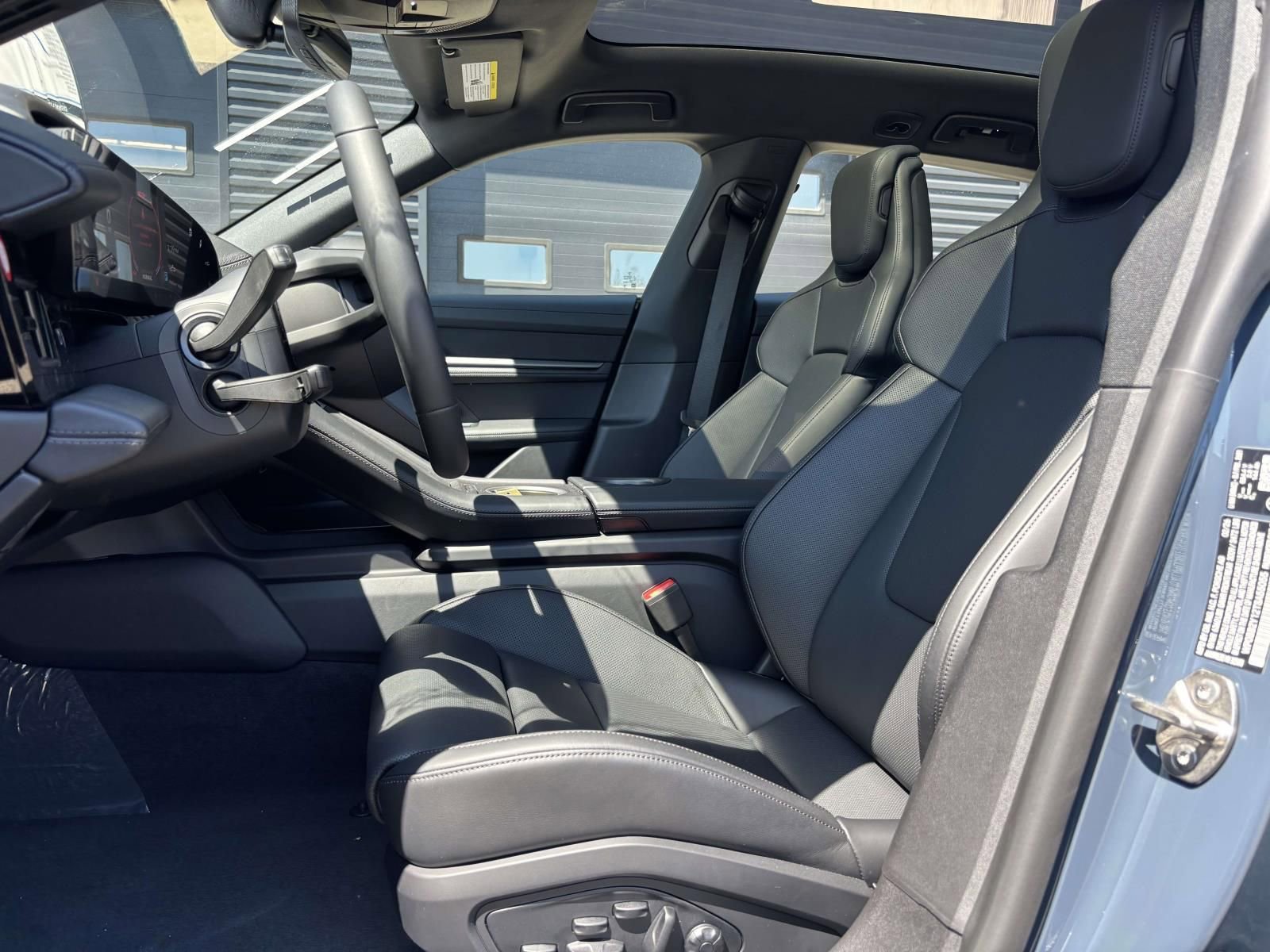 New 2026 Porsche Taycan 4S AWD/4WD image 5