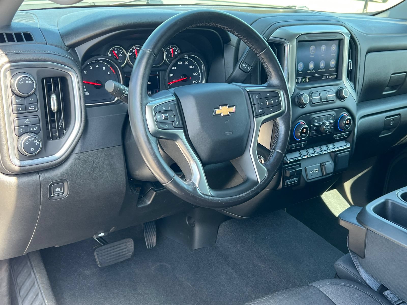 Used 2021 Chevrolet Silverado 1500 LT w/ Max Trailering Package AWD/4WD image 17