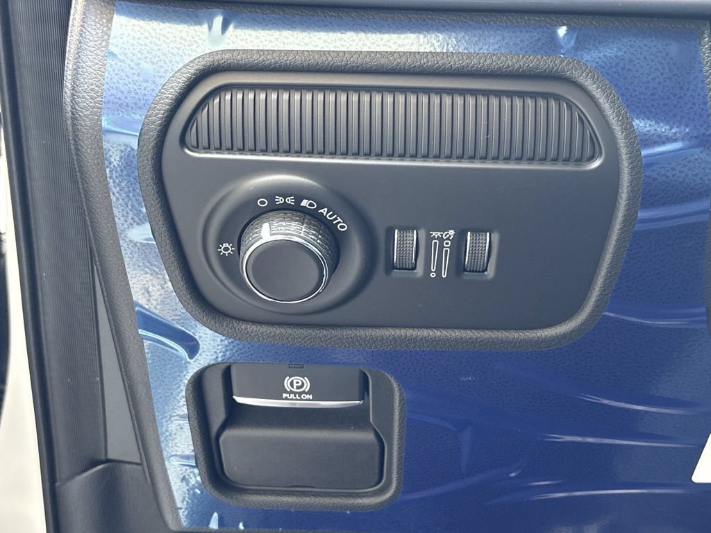 New 2026 Jeep Grand Wagoneer L Limited AWD/4WD image 19