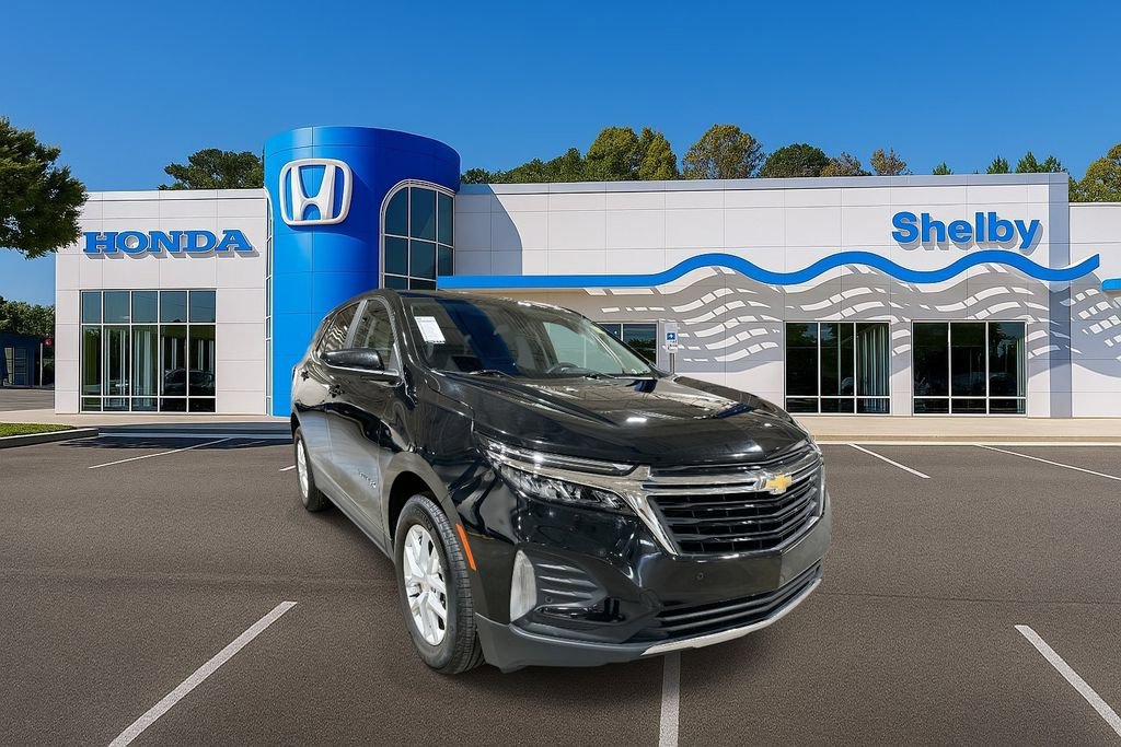 Used 2024 Chevrolet Equinox LT image 2