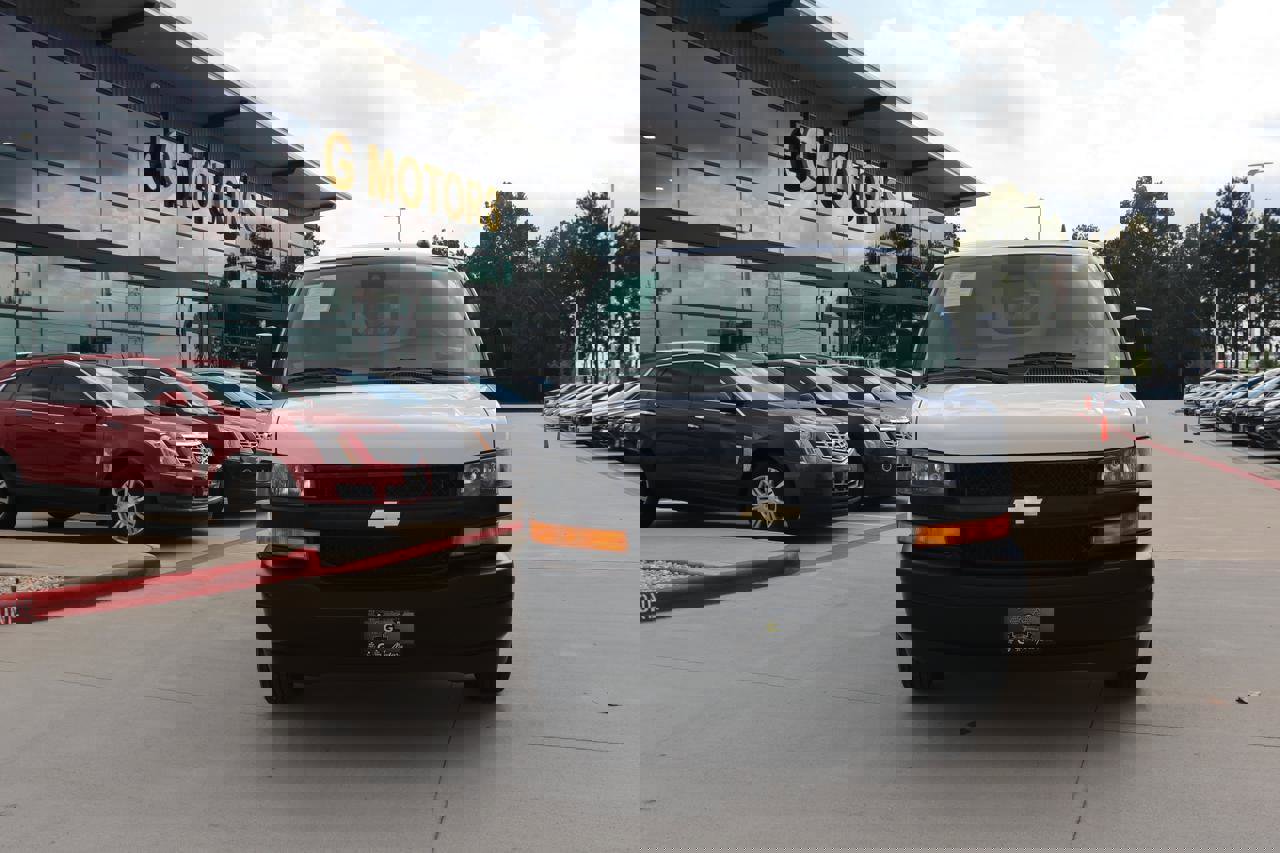 Used 2019 Chevrolet Express 2500 image 33