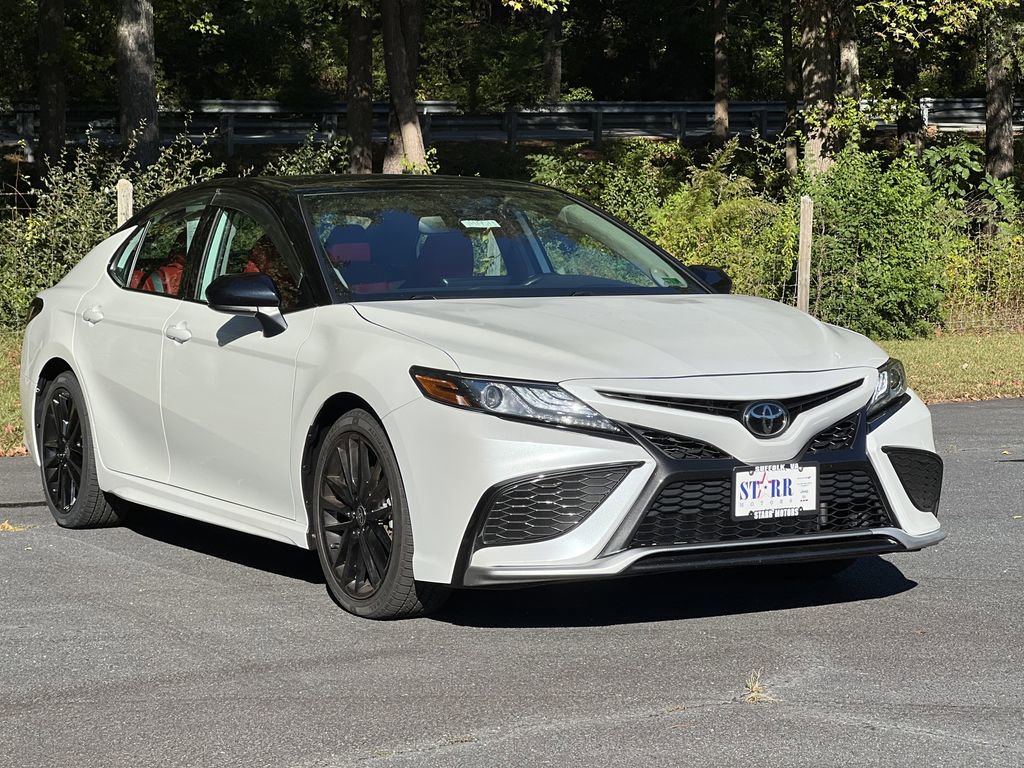 Used 2023 Toyota Camry XSE image 1