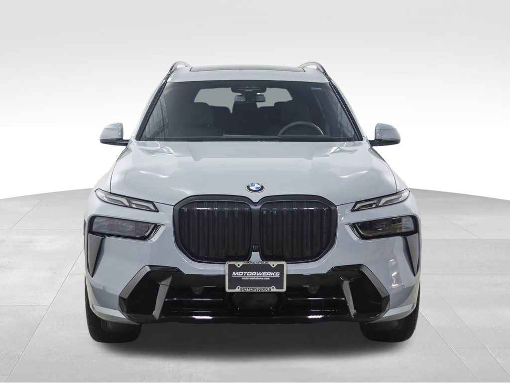 New 2026 BMW X7 xDrive40i image 8