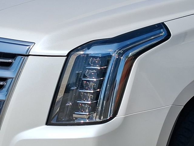 Used 2020 Cadillac Escalade ESV Platinum image 7