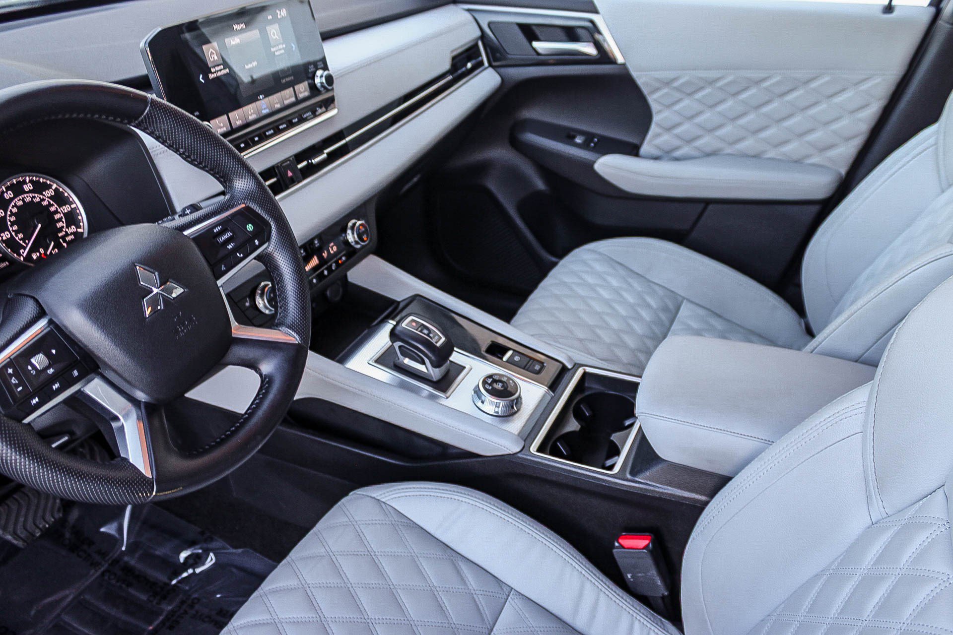 Used 2022 Mitsubishi Outlander SEL image 19