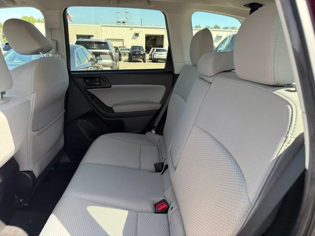 Used 2017 Subaru Forester 2.5i Premium AWD/4WD image 18